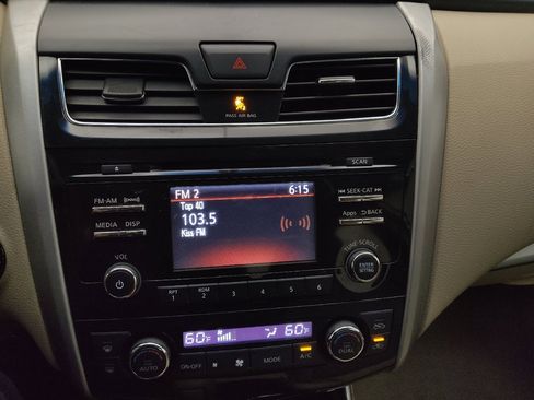 Used 2014 Nissan Altima 2.5 SV w/ Convenience Package FWD image 25