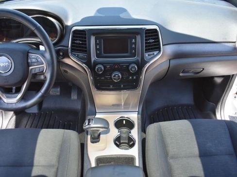 Used 2015 Jeep Grand Cherokee Laredo w/ Quick Order Package 23E AWD/4WD image 38