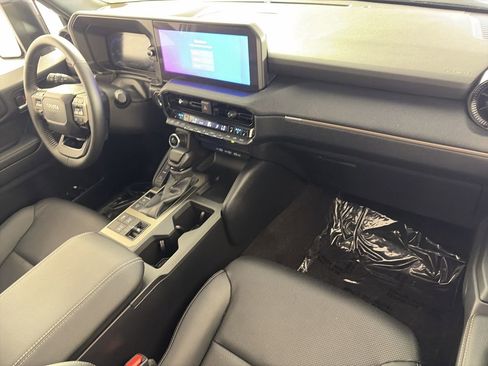 Used 2025 Toyota Land Cruiser AWD/4WD image 26