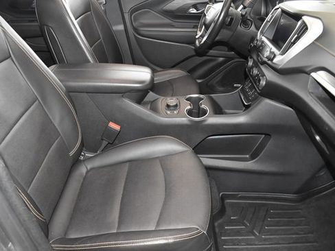 Used 2019 GMC Terrain SLT w/ Infotainment Package II AWD/4WD image 10