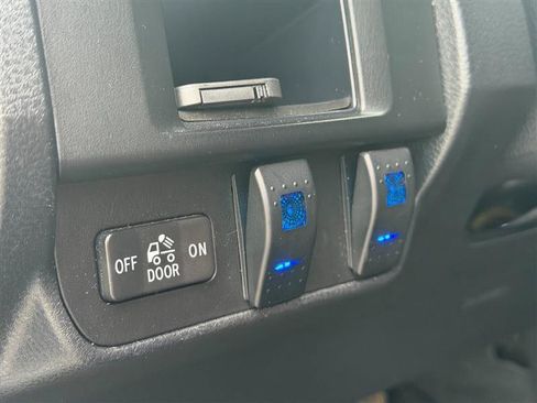 Used 2017 Toyota Tacoma SR w/ Tow Package AWD/4WD image 36