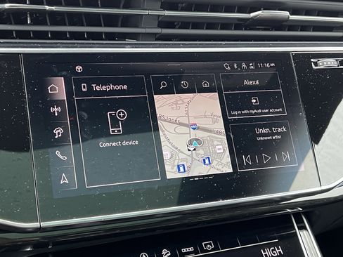 Used 2025 Audi Q8 Premium Plus w/ Premium Plus Package image 24