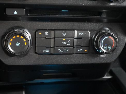 Used 2018 Ford F150 XL w/ Equipment Group 101A Mid AWD/4WD image 19