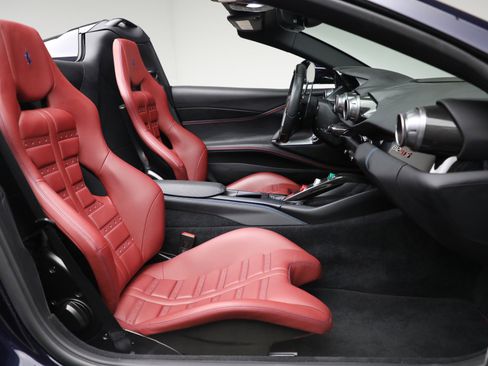 Certified 2022 Ferrari 812 GTS image 17