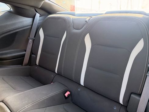 Used 2017 Chevrolet Camaro LT RWD image 10