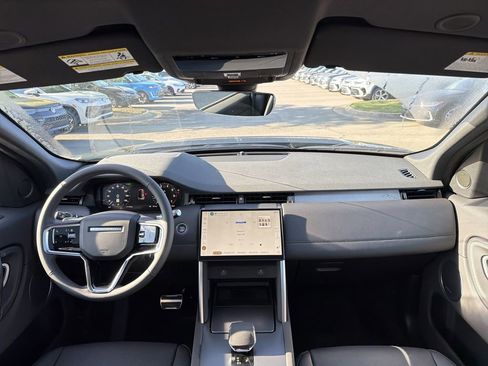 New 2026 Land Rover Discovery Sport Landmark image 18