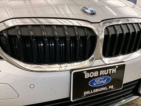 Used 2019 BMW 330i xDrive Sedan w/ Driving Assistance Package image 29