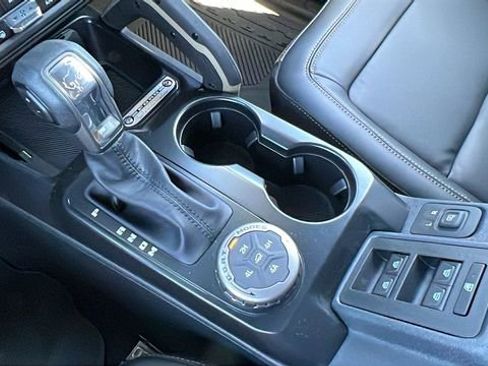 New 2026 Ford Bronco Badlands image 25