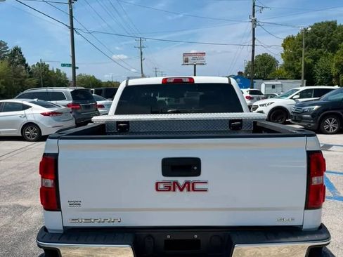 Used 2018 GMC Sierra 1500 SLE w/ SLE Value Package RWD image 6