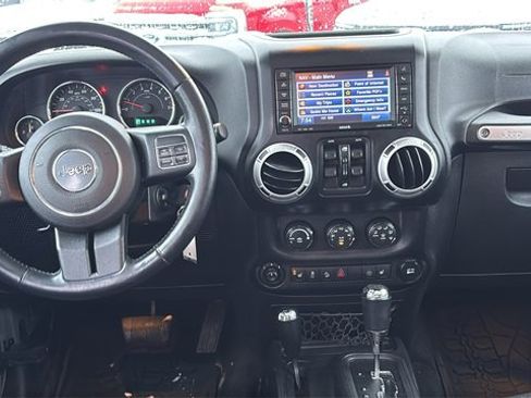 Used 2014 Jeep Wrangler Unlimited Sahara w/ Connectivity Group image 7