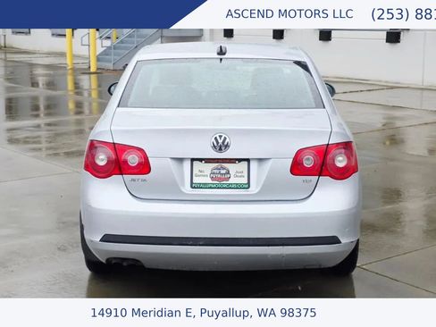 Used 2006 Volkswagen Jetta TDI FWD image 3