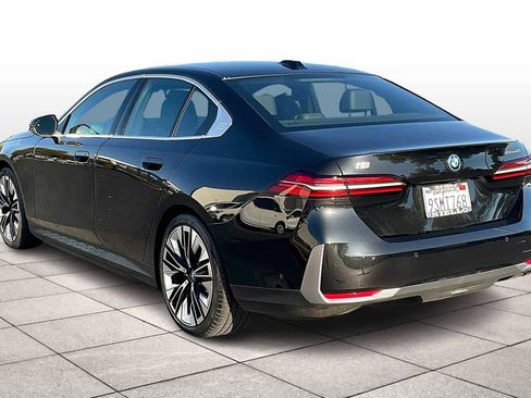 Used 2024 BMW i5 eDrive40i w/ Premium Package image 15