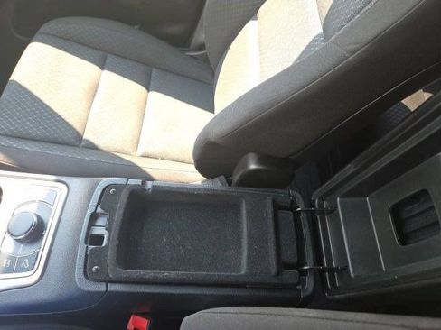 Used 2022 Jeep Grand Cherokee Laredo w/ All-Weather Capability Group AWD/4WD image 32