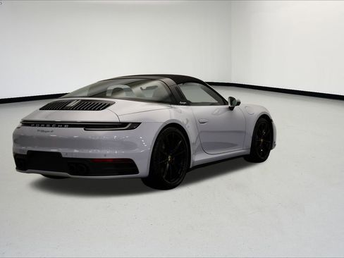 Used 2024 Porsche 911 Targa 4 image 7