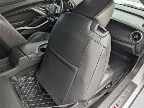 Used 2019 Chevrolet Camaro SS RWD image 28