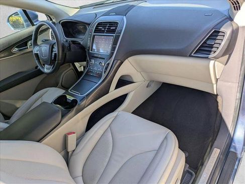 Used 2019 Lincoln Nautilus Select FWD image 22