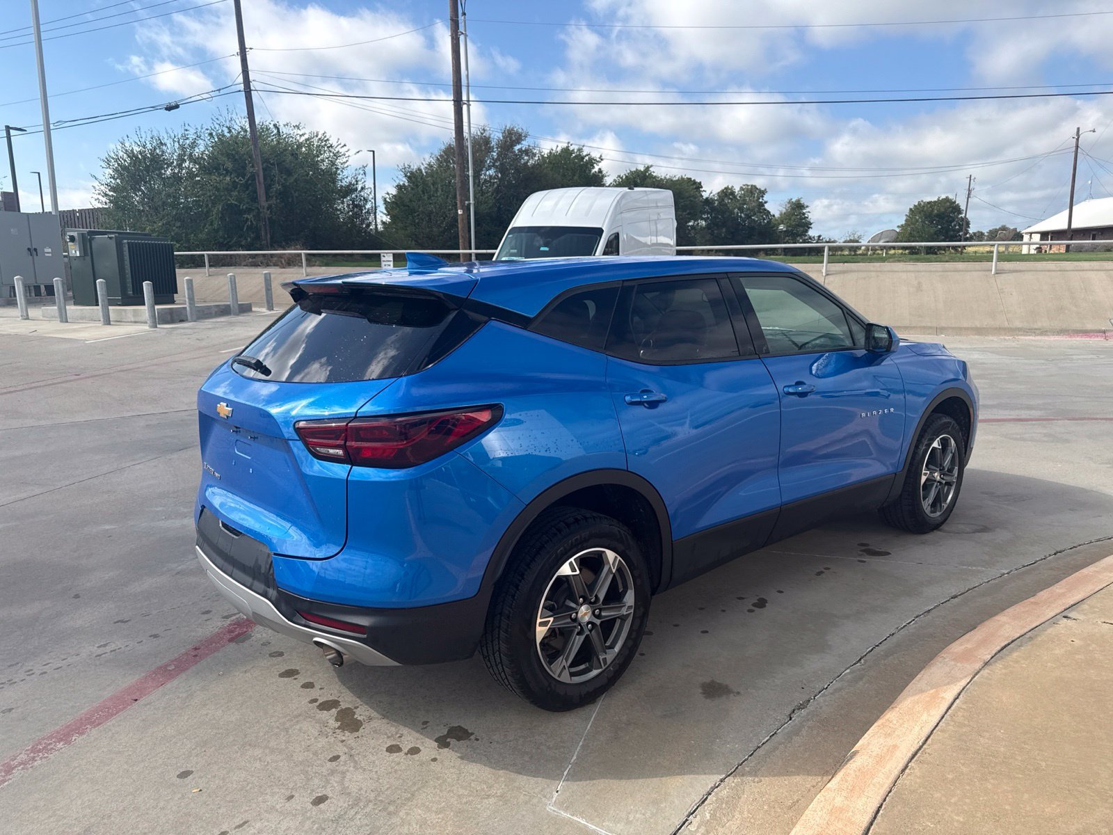 Used 2025 Chevrolet Blazer LT AWD/4WD image 5