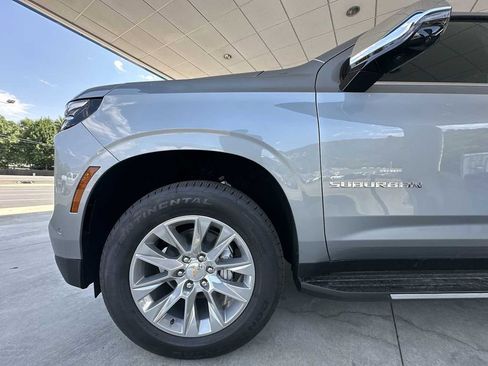 New 2025 Chevrolet Suburban Premier AWD/4WD image 33