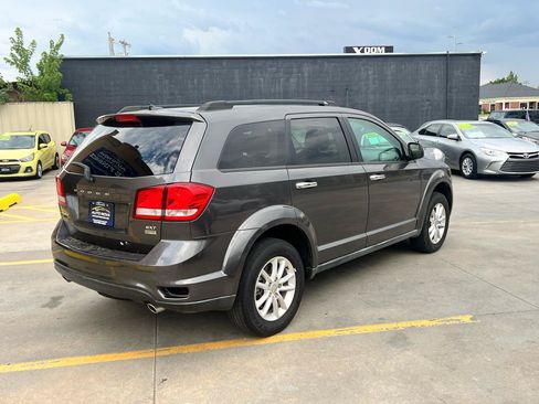 Used 2015 Dodge Journey SXT w/ Flexible Seating Group FWD image 8