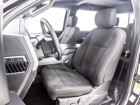 Used 2018 Ford F150 XLT w/ Equipment Group 302A Luxury AWD/4WD image 29
