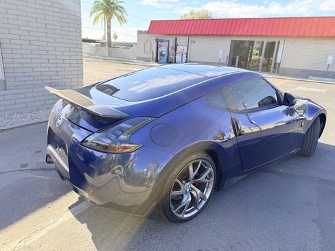Used 2015 Nissan 370Z Coupe RWD image 5