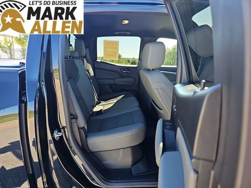 Used 2024 Chevrolet Colorado ZR2 AWD/4WD image 27