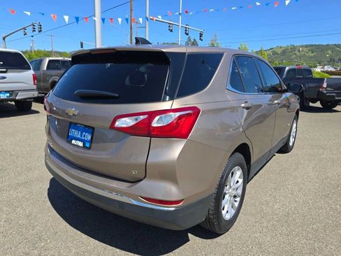 Used 2018 Chevrolet Equinox LT FWD image 5