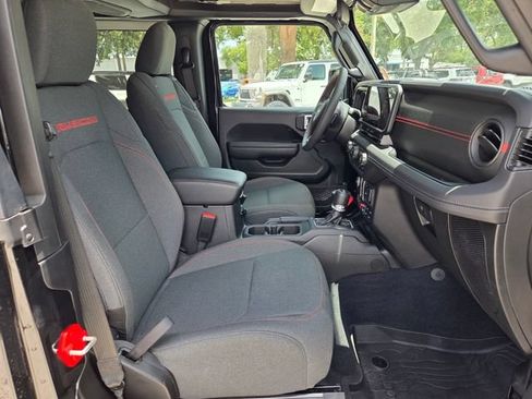 Certified 2024 Jeep Wrangler Rubicon AWD/4WD image 18