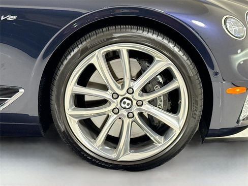 Used 2022 Bentley Continental GT image 35