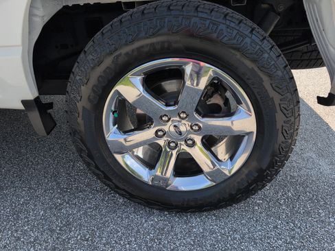 Used 2021 Ford F150 Lariat w/ Max Trailer Tow Package AWD/4WD image 6