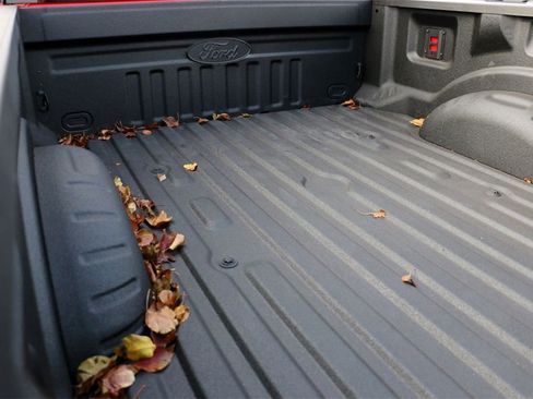 New 2026 Ford F250 Lariat w/ Black Appearance Package image 13