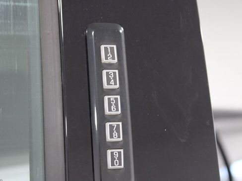 Used 2022 Ford F150 XLT w/ Equipment Group 302A High image 18