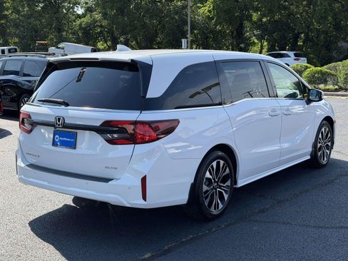 Certified 2026 Honda Odyssey Elite image 2