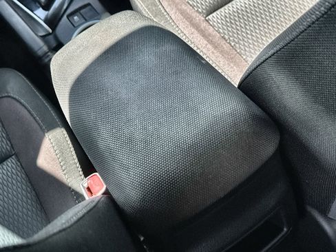 Used 2019 Toyota Corolla LE image 20