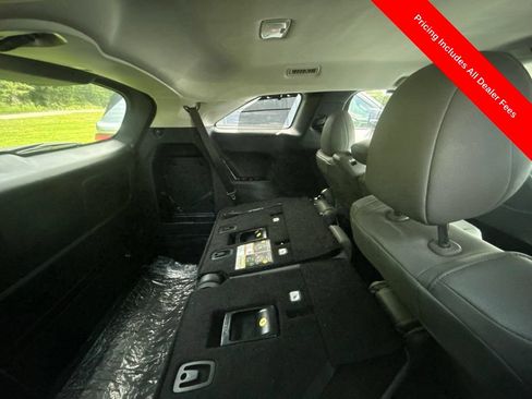 Used 2026 Toyota Sienna XLE FWD image 6