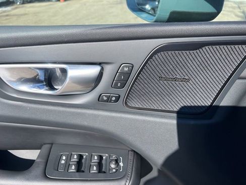 Certified 2023 Volvo XC60 B5 Plus image 27