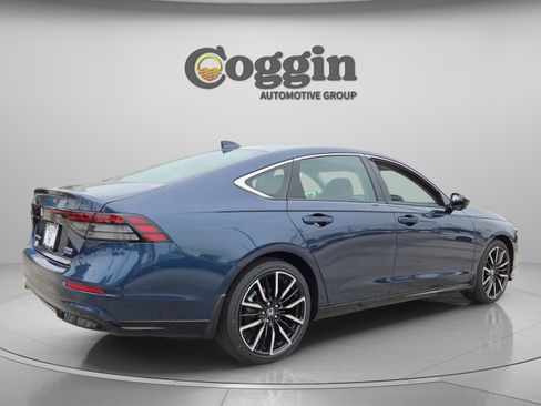 New 2026 Honda Accord Touring image 5