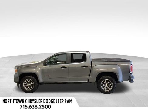 Used 2021 GMC Canyon AT4 AWD/4WD image 2