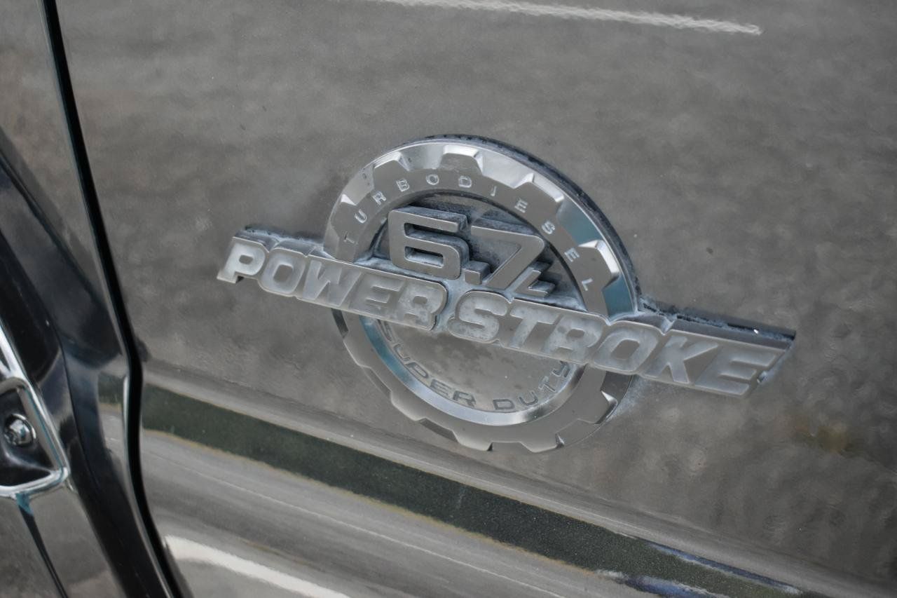 Used 2015 Ford F250 Platinum w/ FX4 Off-Road Package AWD/4WD image 47