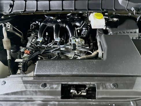 Used 2024 Nissan Pathfinder S w/ Cargo Package image 33