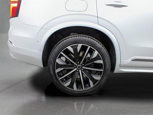 New 2026 Volvo XC60 T8 Ultra image 35