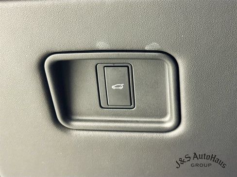 Used 2023 Land Rover Range Rover SE AWD/4WD image 10
