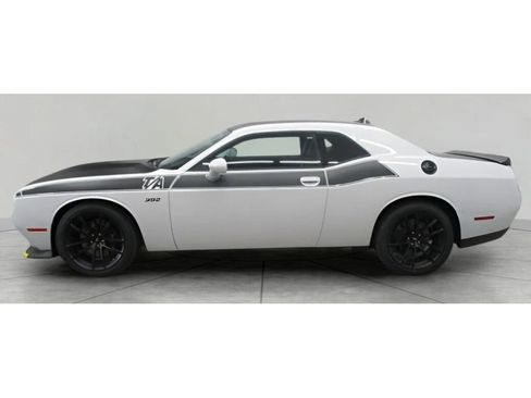 Used 2023 Dodge Challenger R/T Scat Pack w/ T/A Package image 2