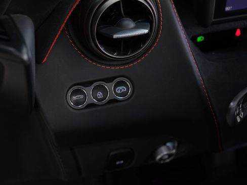 Used 2020 McLaren 720S Spider RWD image 18