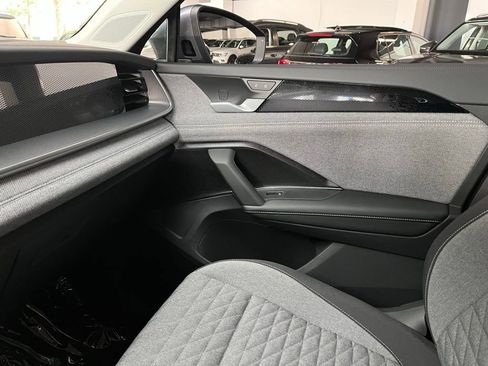 New 2025 Volkswagen Tiguan S image 30