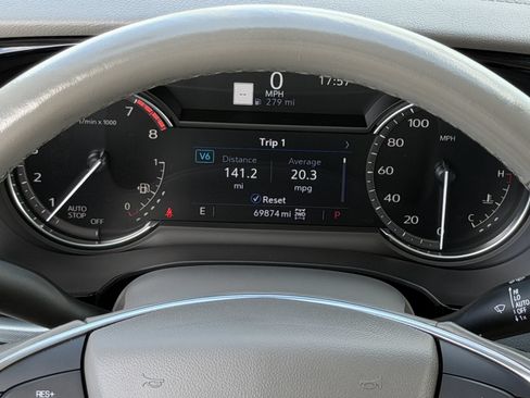 Used 2021 Cadillac XT5 Premium Luxury AWD/4WD image 18