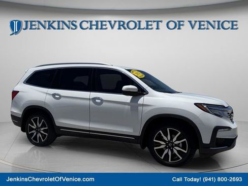 Used 2022 Honda Pilot Touring image 2