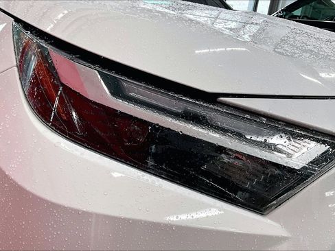 Used 2022 Toyota RAV4 XLE AWD/4WD image 26
