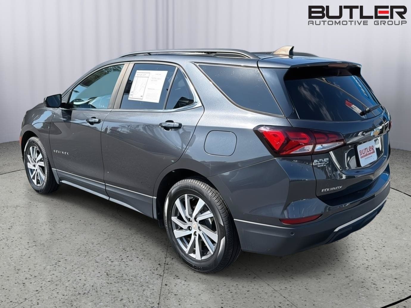Used 2022 Chevrolet Equinox LT FWD image 4
