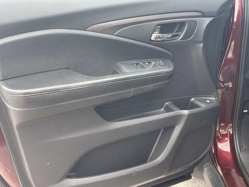 Used 2019 Honda Passport Sport image 14